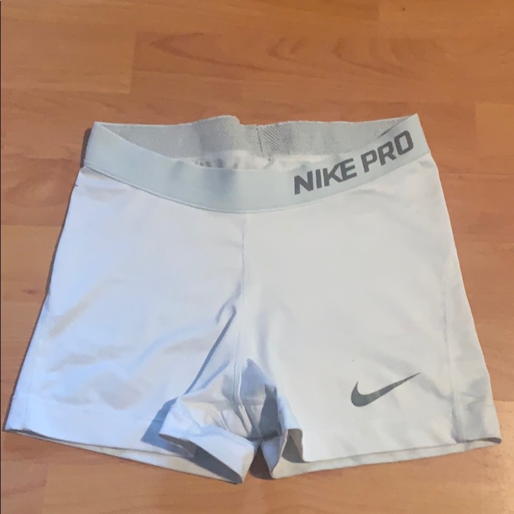 Nike Pro 3” White